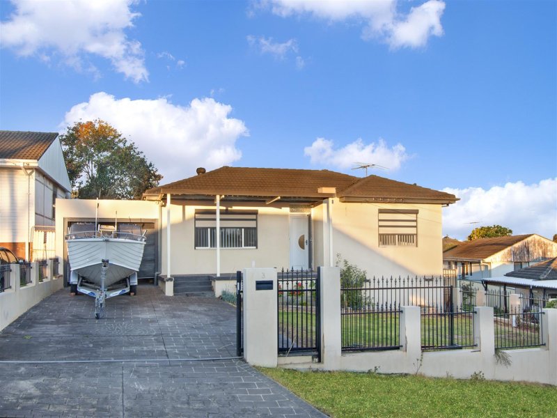 3 Floyd Place, Mount Pritchard, NSW 2170
