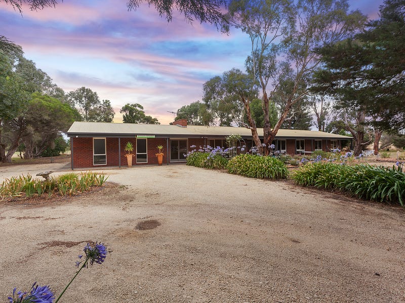 100 Mccanns Road, Mount Duneed, VIC 3217 - realestate.com.au