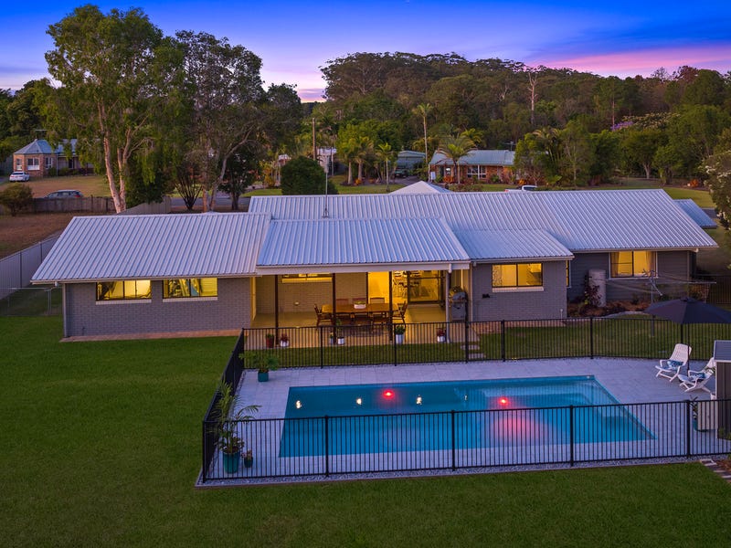 12 Tibrogargan Drive, Beerburrum, Qld 4517 Property Details