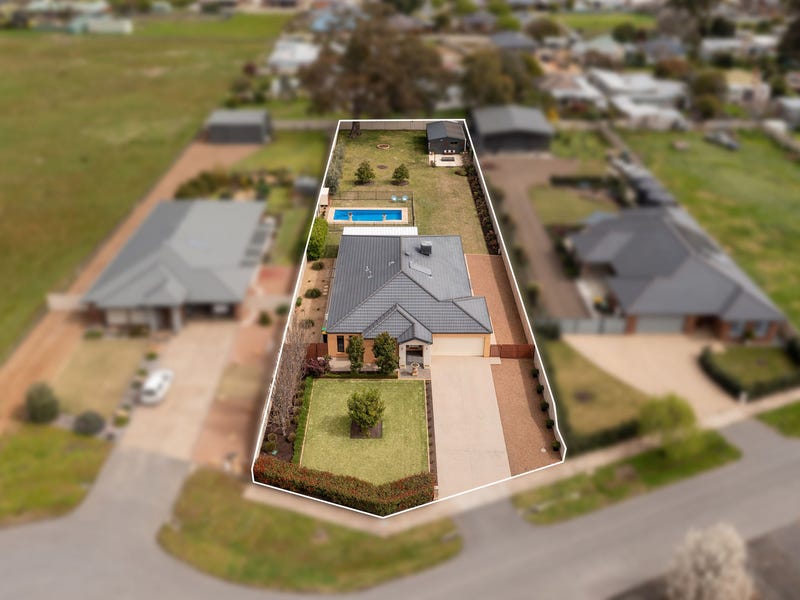 12 Mernda Avenue, Euroa, Vic 3666 Property Details