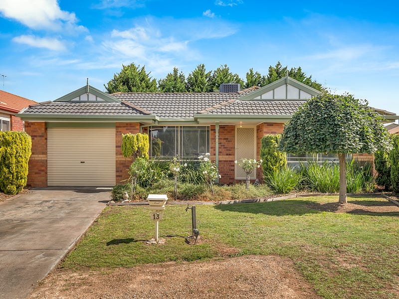 13 Goulburn Way, Craigieburn, Vic 3064 - Property Details