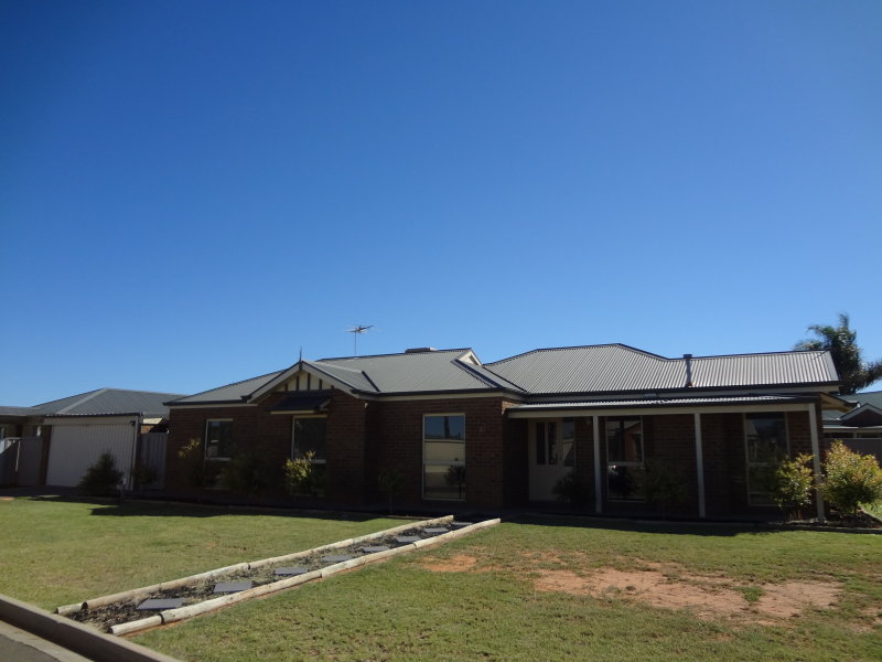 37 Hollywood Boulevard, Mildura, Vic 3500 Property Details