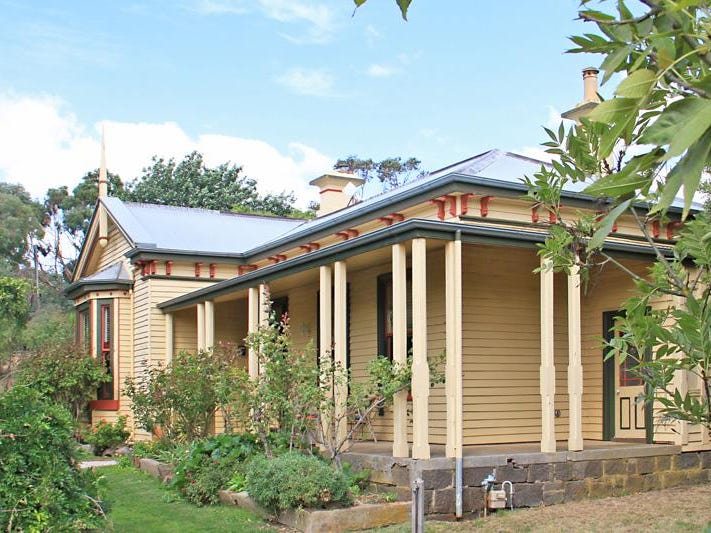 121 Lauriston Reservoir Road, Vic 3444 Property Details