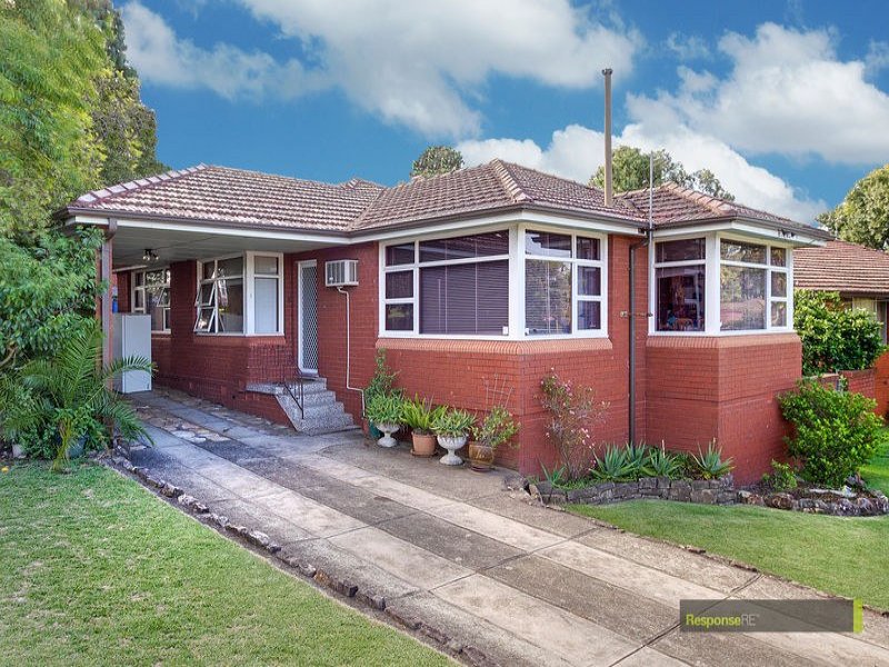 2 Huxley Drive, Winston Hills, NSW 2153