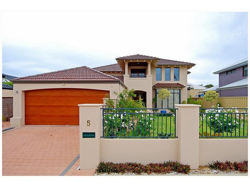 5 Ferentino Road, Stirling, WA 6021 Property Details