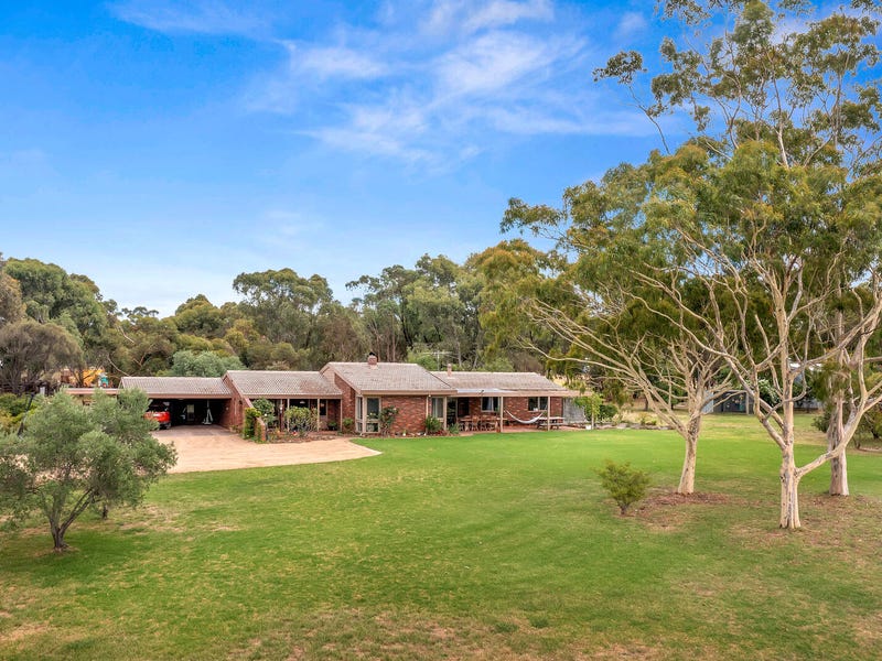 460 Wildwood Road, Wildwood, VIC 3429