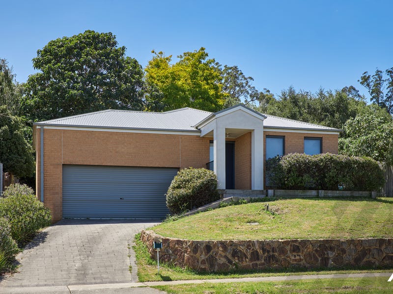 32 Sutherland Way, Drouin, VIC 3818