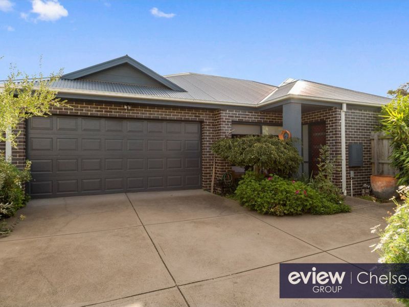 2/40 Kananook Avenue, Seaford, Vic 3198 Property Details