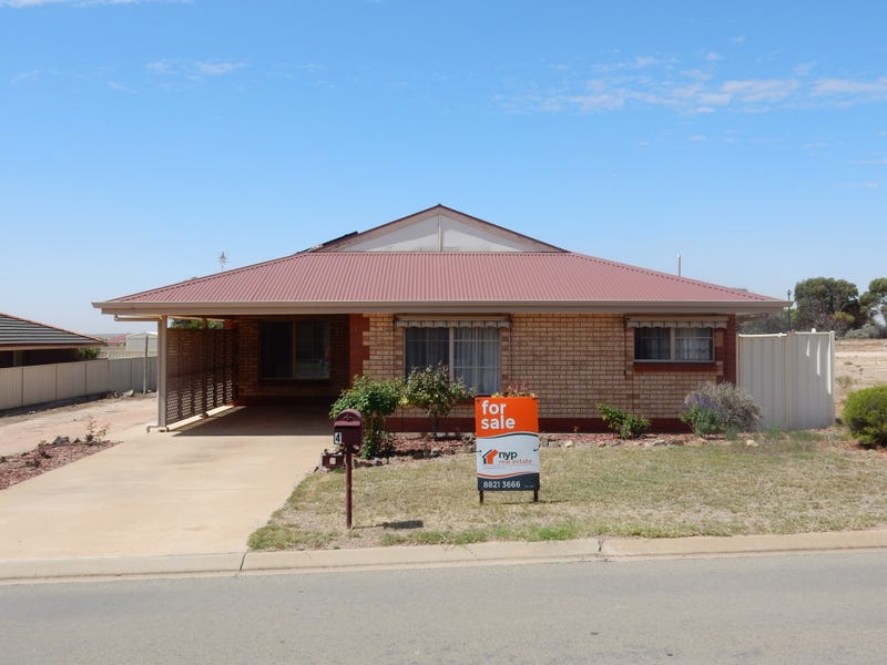 4 Gilmore Cres, Wallaroo, SA 5556