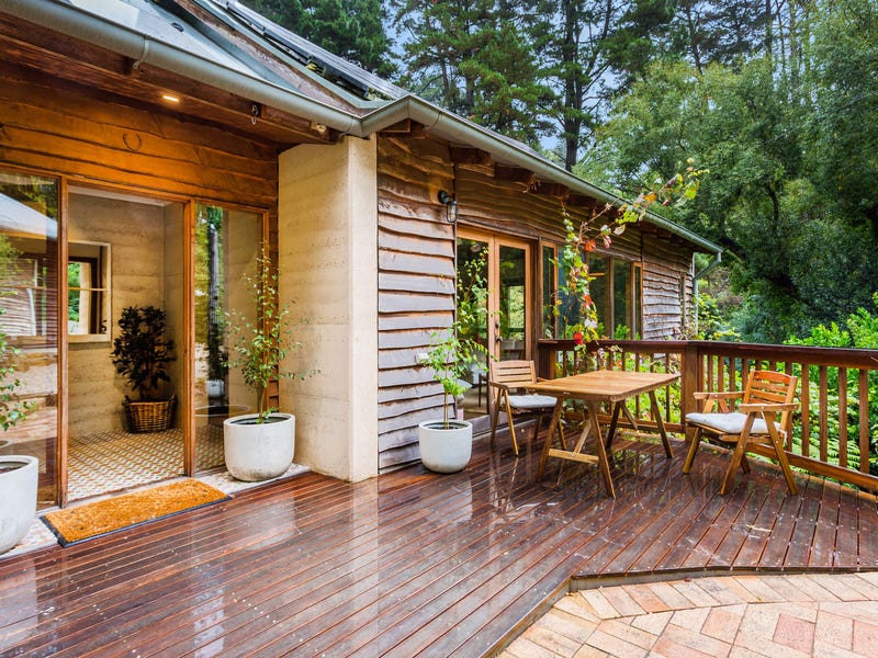 11 Gould Road, Stirling, SA 5152 Property Details