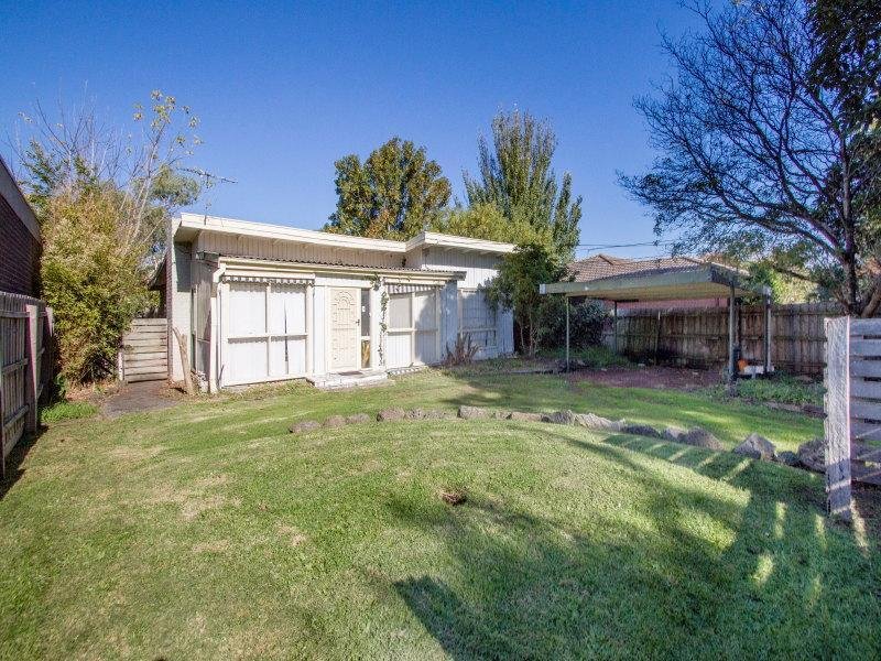 6 Lorraine Street, Frankston, Vic 3199 Property Details