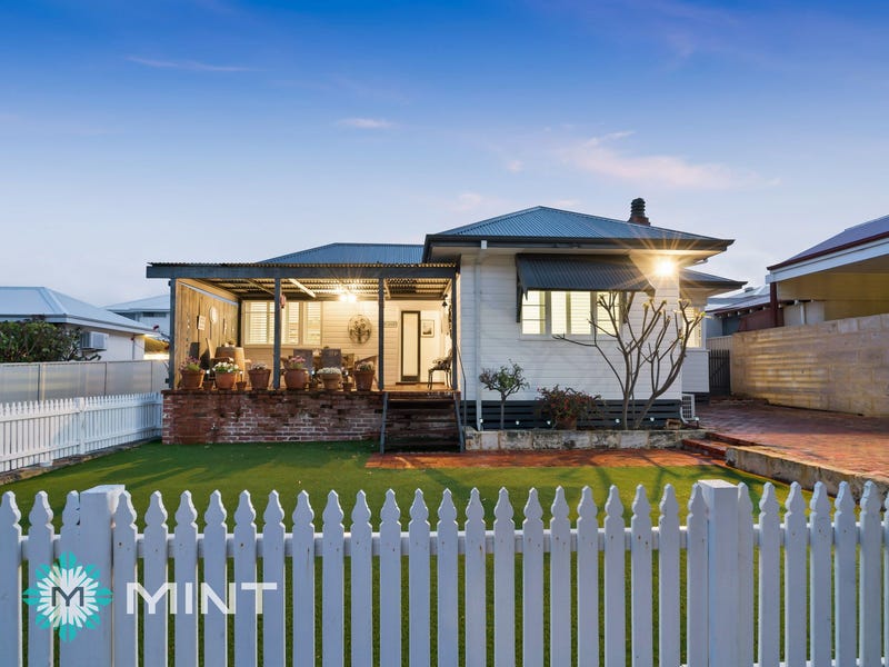 52 Aurelian Street, Palmyra, WA 6157