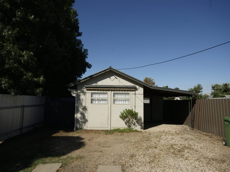 1/313 Finley Road, Deniliquin, NSW 2710