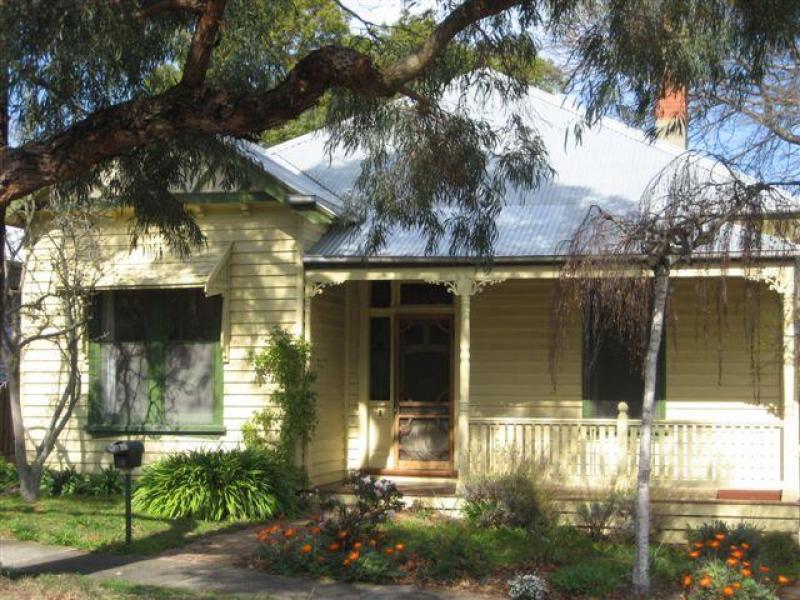 22 Golding Street, Canterbury, VIC 3126