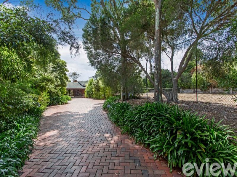 9 Seaview Road, Frankston South, VIC 3199