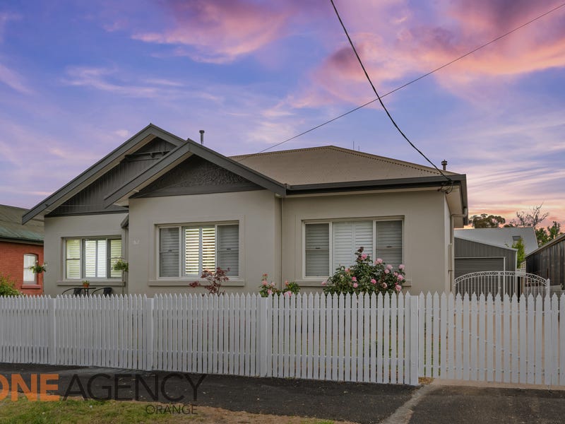 152 Warrendine Street, Orange, NSW 2800 Property Details