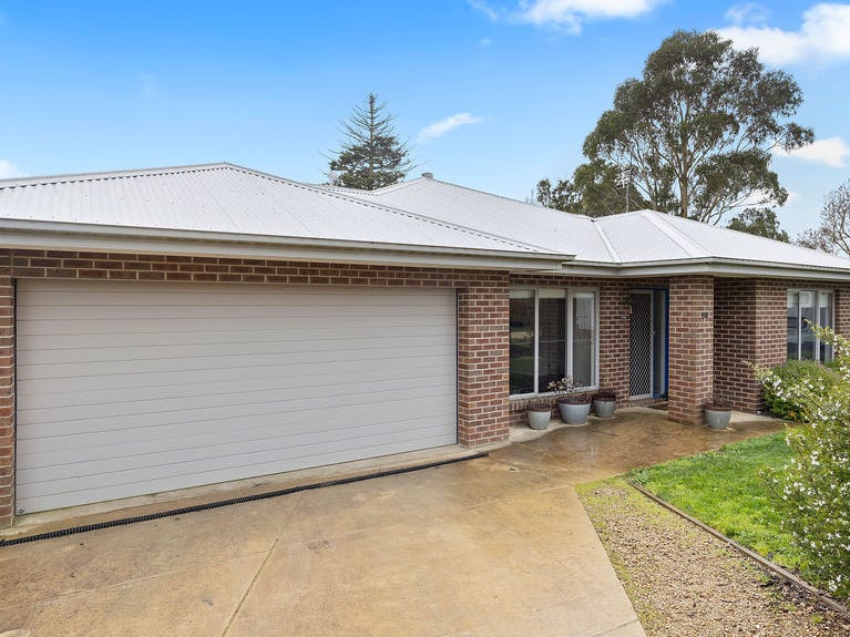 64 Urquhart Street, Gordon, Vic 3345 House for Sale