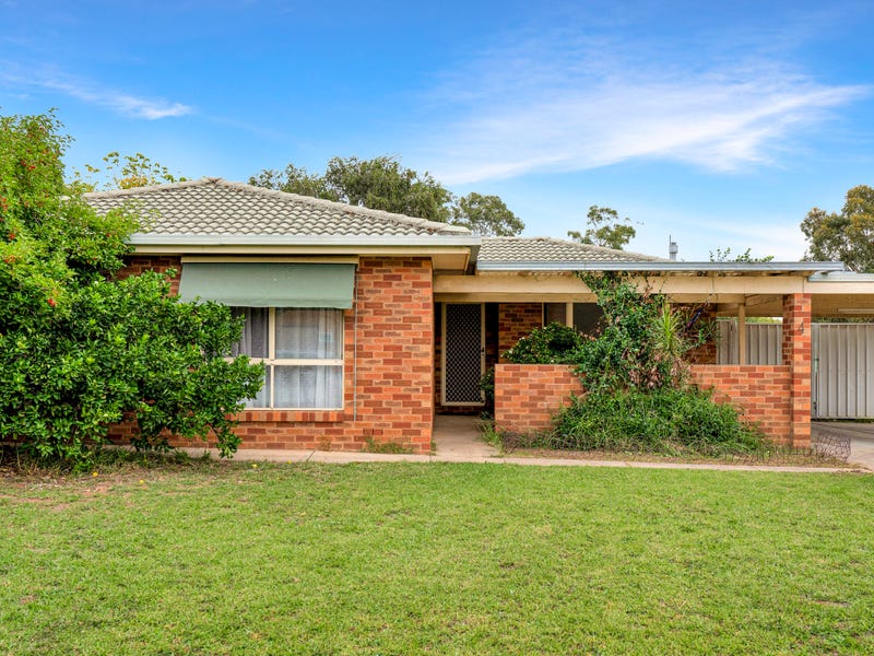 4 Lockett Place, Tolland, NSW 2650 Property Details