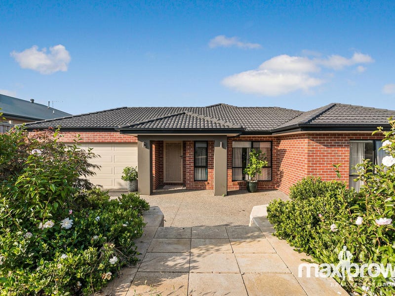 44 Pretty Sally Drive, Wallan, Vic 3756 Property Details