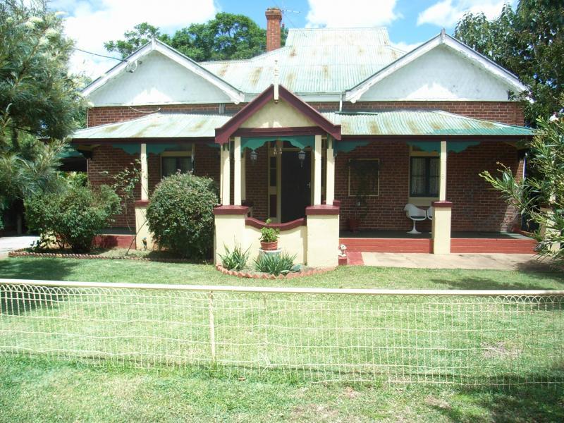 8 Hill Street, Manilla, NSW 2346