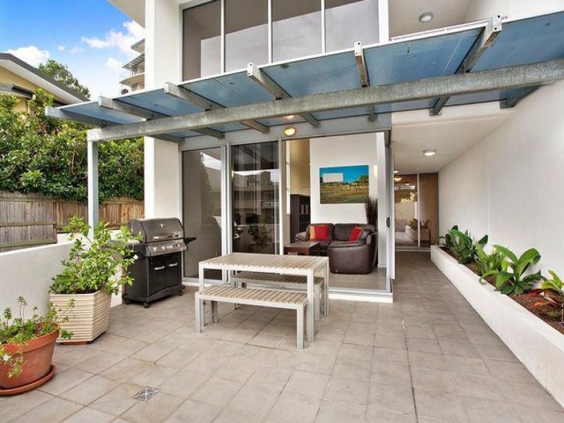 4/15 Walsh Street, Milton, Qld 4064 Property Details
