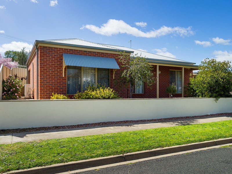 1B McGrath, Castlemaine, Vic 3450 Property Details