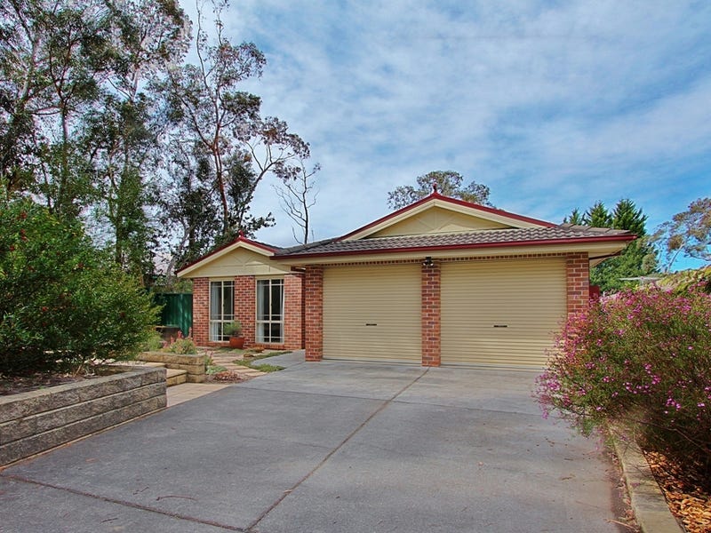 74 Boronia Road, Bullaburra, NSW 2784 Property Details