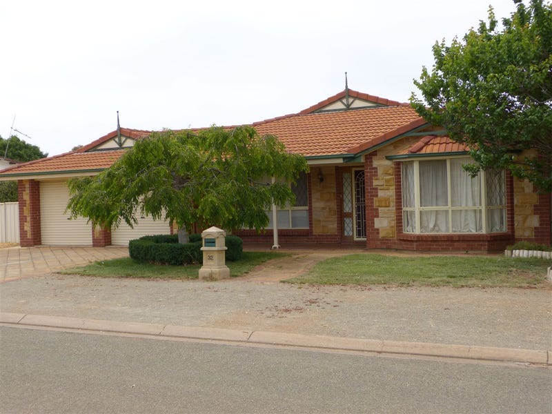 32 Gloucester Road, Jamestown, SA 5491