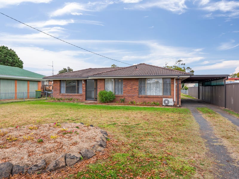 24 Hill Street, Pittsworth, Qld 4356 House for Sale