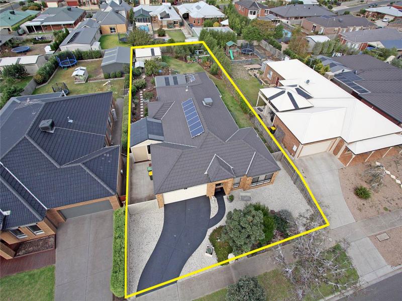 38 Country Gardens Drive, Lara, Vic 3212 Property Details