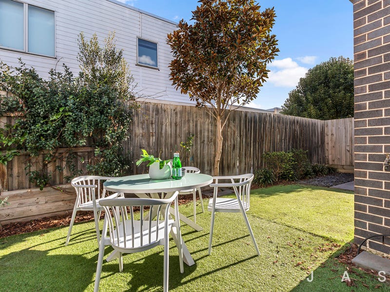 8/156 Francis Street, Yarraville, Vic 3013 - Property Details