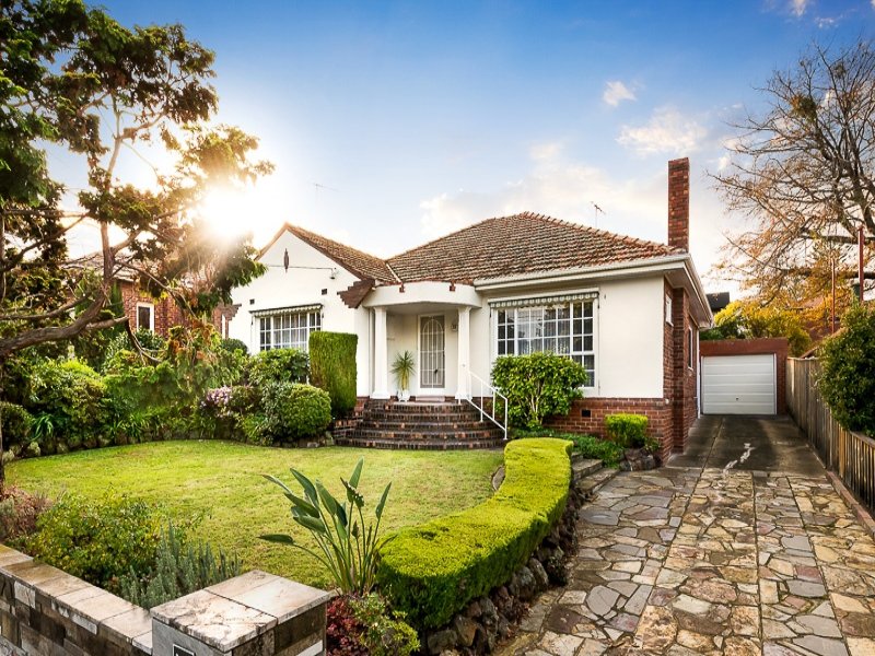 220 Napier Street, Strathmore, Vic 3041 Property Details