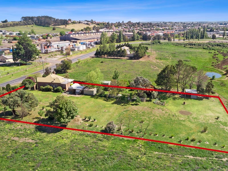 203 Braidwood Road, Goulburn, NSW 2580 House for Sale