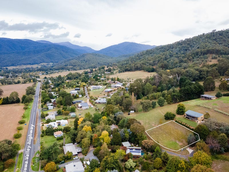 19 Ranch Road, Tawonga South, VIC 3698