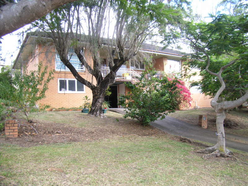 2/9 Dagmar Street, Holland Park West, QLD 4121