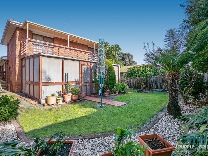 5 Whitford Way, Frankston, VIC 3199 - realestate.com.au