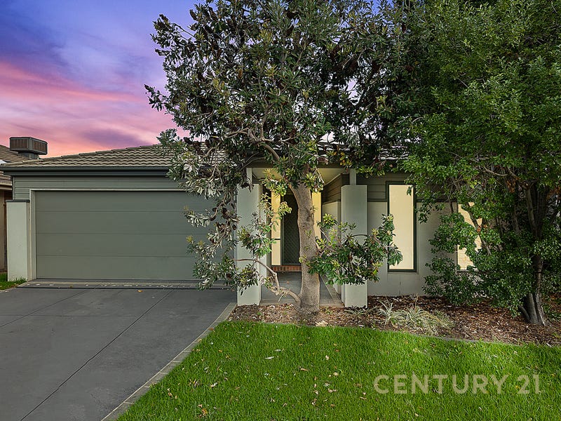 72 Kosta Boda Boulevard, Pakenham, Vic 3810 Property Details