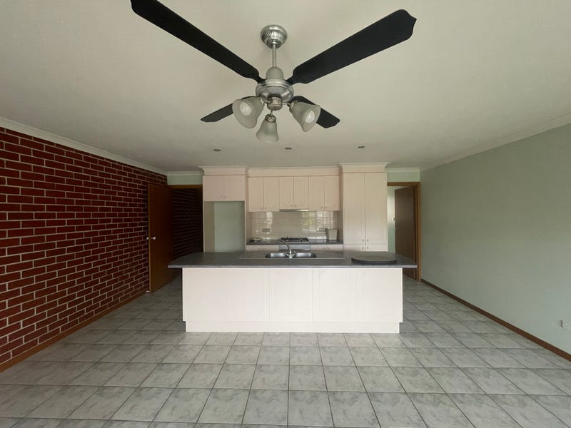 1/57 Henry Drive, Altona Meadows, VIC 3028