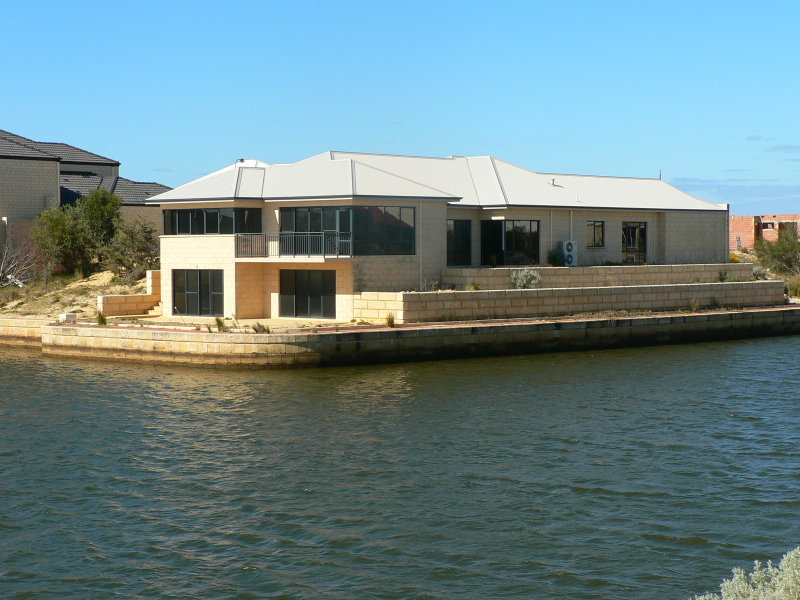 55 Avocet Island Quays, Port Bouvard, Wannanup, WA 6210 Property Details