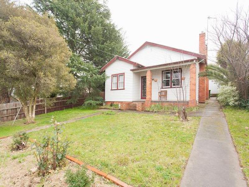 57 Duke Street, Castlemaine, VIC 3450