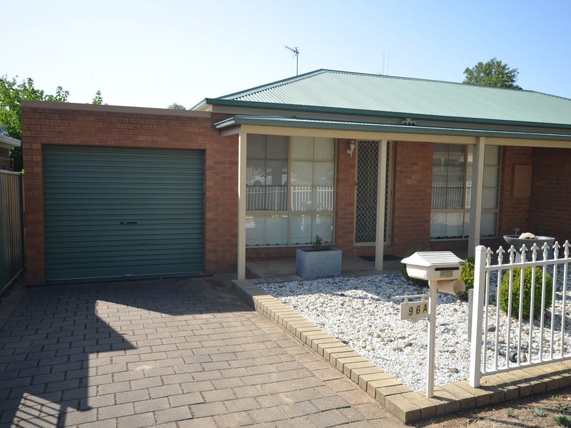 96A Panton Street, Golden Square, VIC 3555