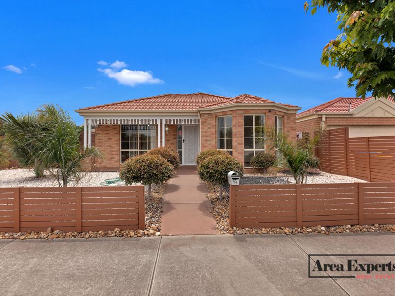 74 Baden Powell Drive, Tarneit, Vic 3029 - Property Details