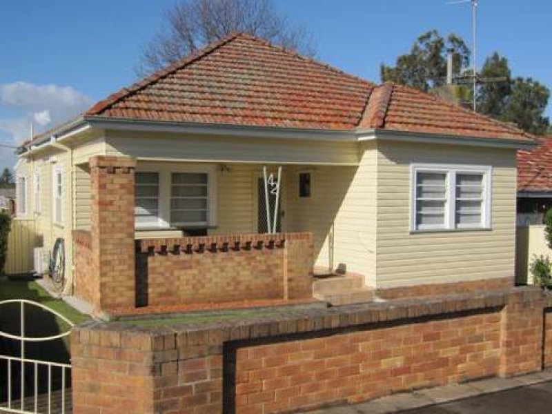 42 High Street, East Maitland, NSW 2323