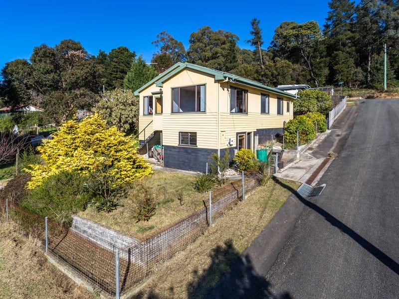 16 Brooklyn Street, Beaconsfield, TAS 7270