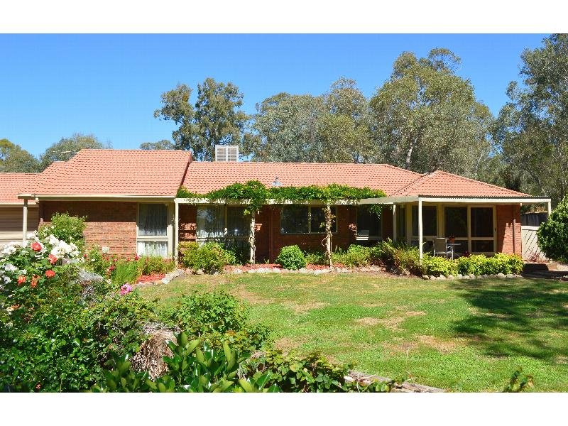 Property 118310651, Glenrowan, Vic 3675 Property Details