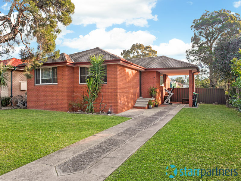 13 Roper Road, Colyton, NSW 2760