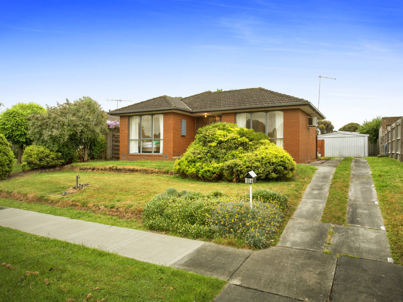 56 Essex Park Drive, Endeavour Hills, VIC 3802