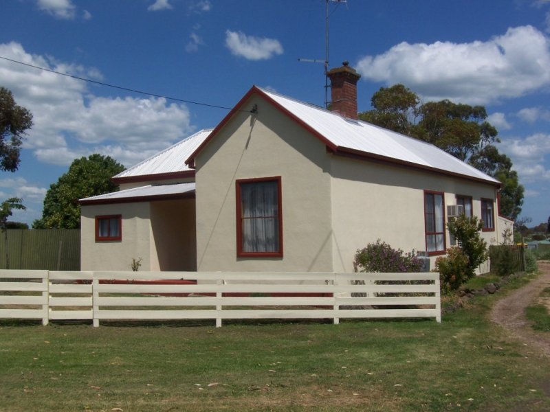 28 Glenormiston Road, Noorat, VIC 3265