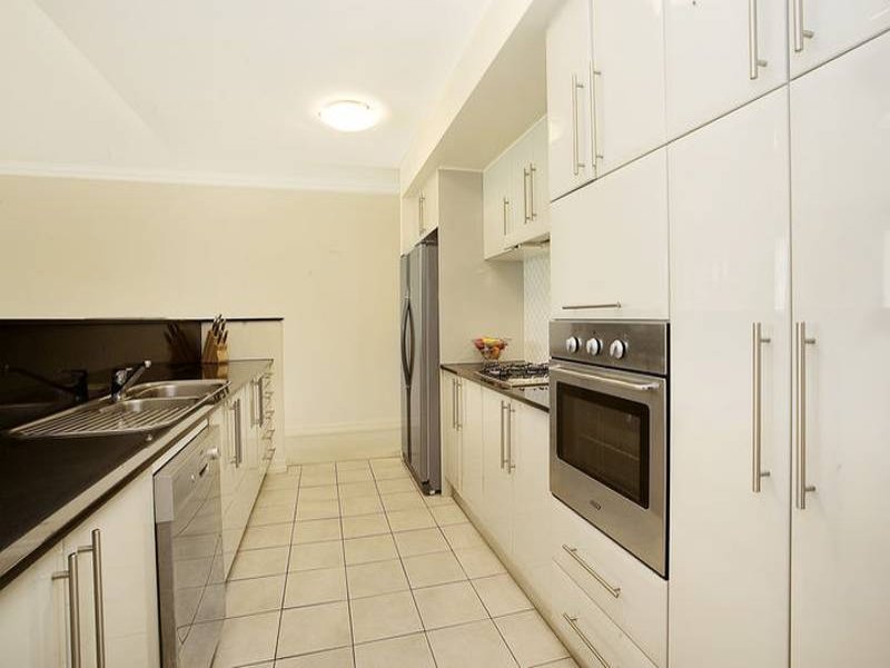 13/2 Woodlands Avenue, Breakfast Point, NSW 2137