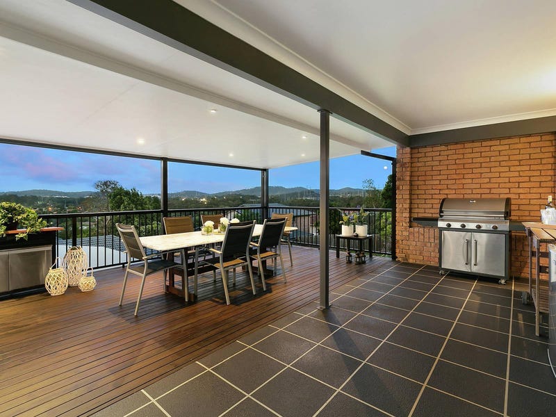 2 Brochet Street, Mansfield, Qld 4122 Property Details